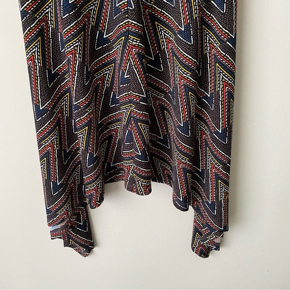 Cato Dress with Vibrant Pattern and Handkerchief Bottom Size Medium - Picture 8 of 14